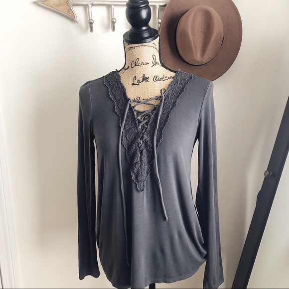 American Eagle Outfitters Tops - ✨BoHo Top✨